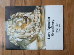 Billede af bogen Løve Apoteket Svendborg 250 år 1738-1988