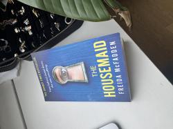 Billede af bogen The Housemaid