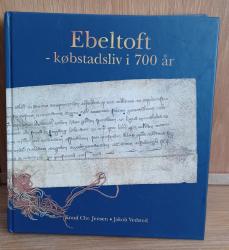 Billede af bogen Ebeltoft - købstadsliv i 700 år