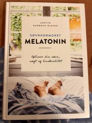 Billede af bogen Søvnhormonet melatonin. Optimer din søvn, vægt og livskvalitet. 