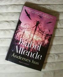 Billede af bogen Åndernes hus Billede af bogen Åndernes hus