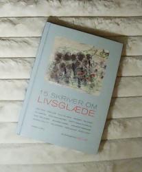 Billede af bogen 15 skriver om livsglæde