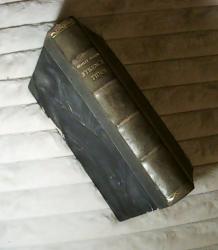 Billede af bogen Strenge Tider