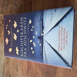 Billede af bogen Bibliotekaren fra Auschwitz Billede af bogen Bibliotekaren fra Auschwitz