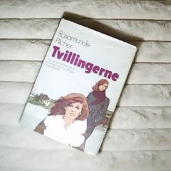 Billede af bogen Tvillingerne Billede af bogen Tvillingerne