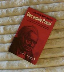 Billede af bogen Den gamle præst