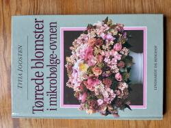 Tørrede blomster i mikrobølge-ovnen